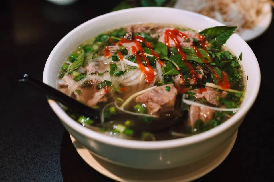 Người đứng quầy pha chế
